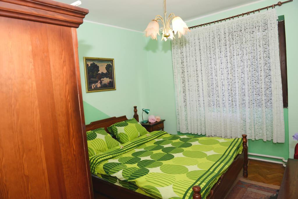 Отель Beli Dvor Сомбор Номер фото